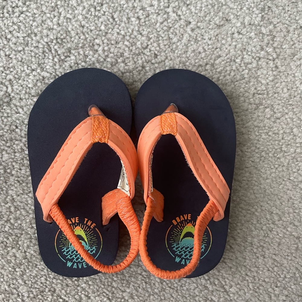 Toddler flip flops - 3/$12 shoes